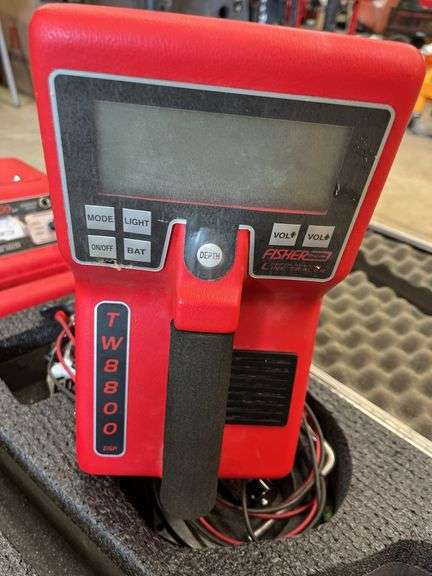 Fisher TW-8800 Depth Reading Line Tracer