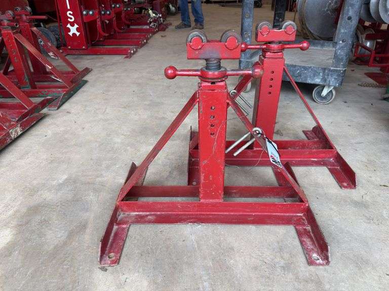 Pair of 2,500lbs Reel Jacks