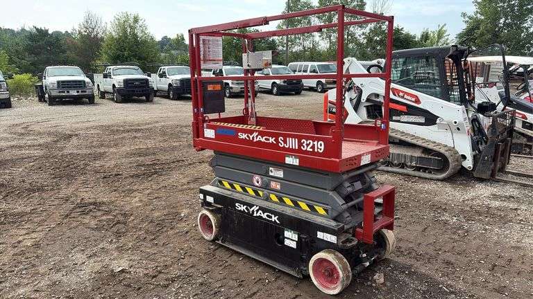 Skyjack  3219  Scissor Lift