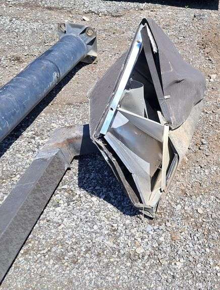 18' Square Light Pole