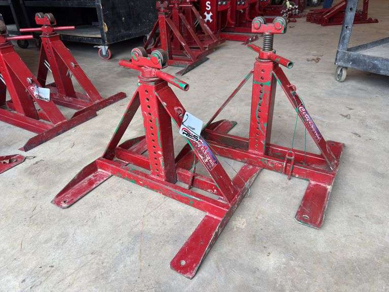 Pair of 2,500lbs Reel Jacks