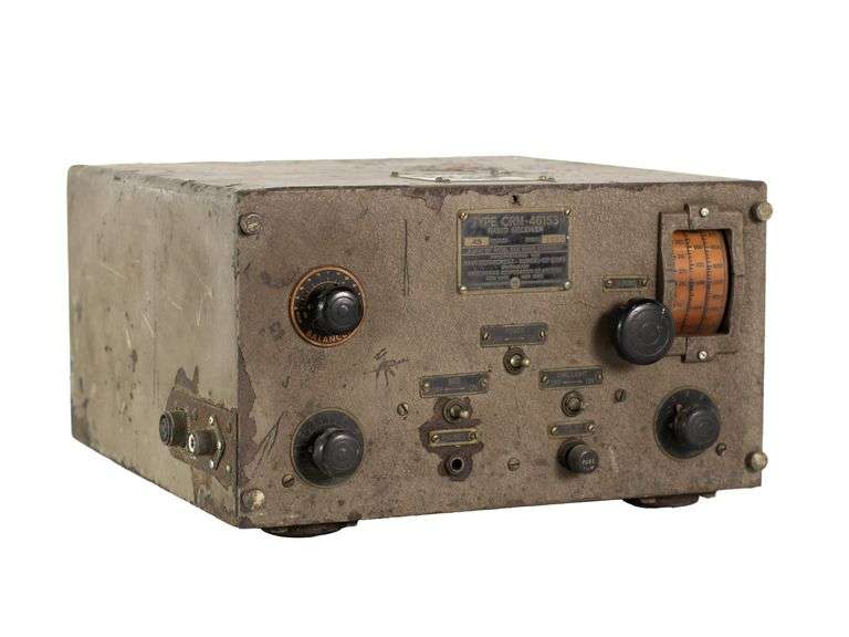 Vintage 1942 US Navy Model DAE CRM-46153 Radio Receiver