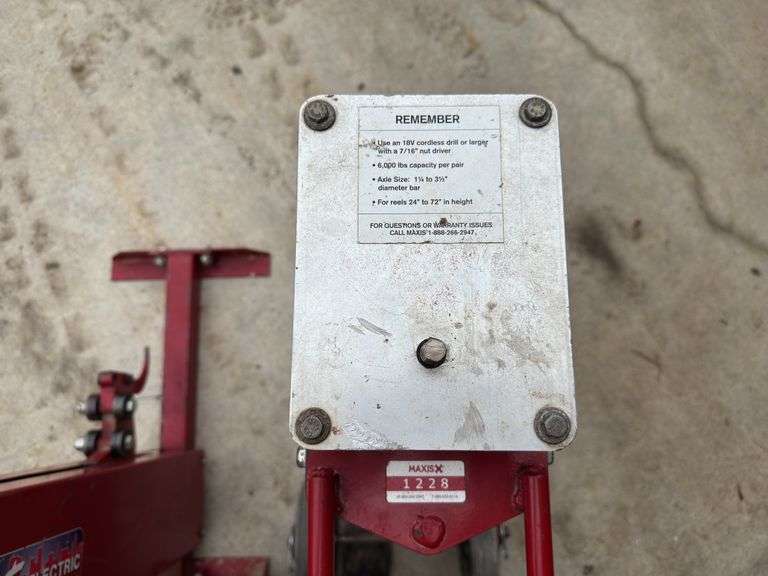 Pair of Maxis Pro-Jack