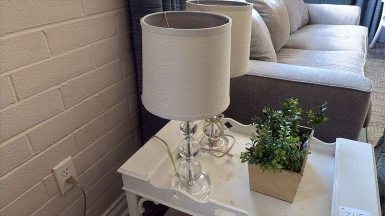 Wooden End Table w/ Lamps, Pillows, & Basket