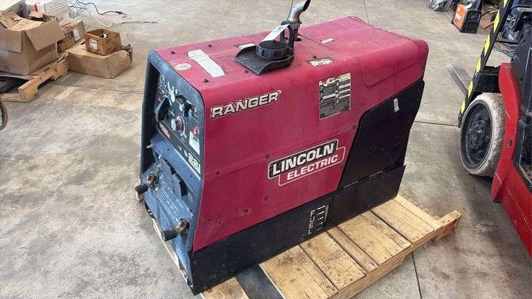 Lincoln Electric  225 Ranger Stick  Generator/Welder