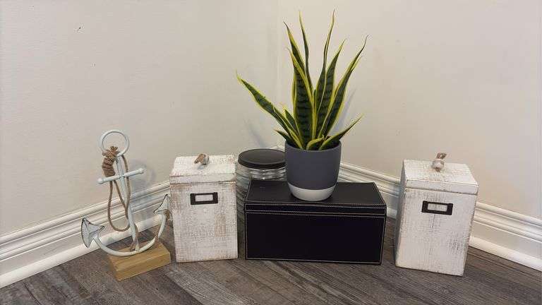 Boat Anchor & Misc. Decor