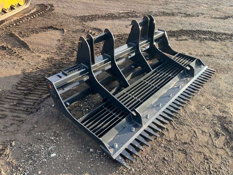 Wolverine  78"  Land Leveler/ Rock Bucket