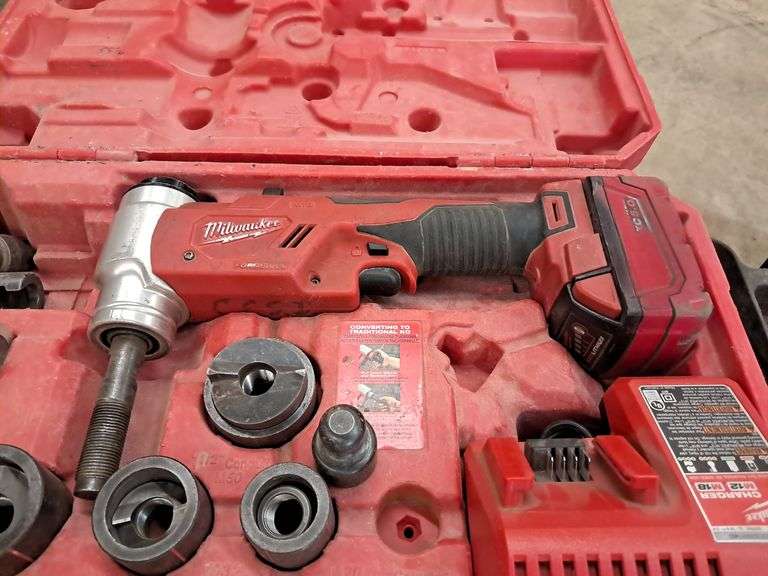 Milwaukee M18 Knockout Kit
