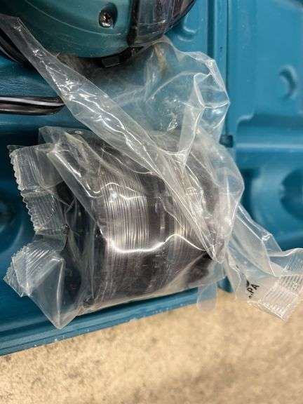Makita 18V Cordless Rebar Tying Tool