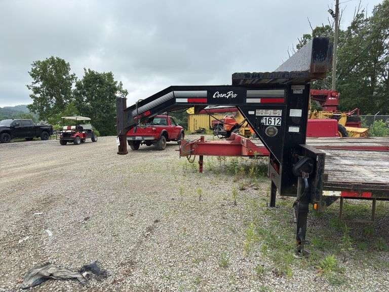 2012  Corn Pro  33’  Gooseneck Trailer