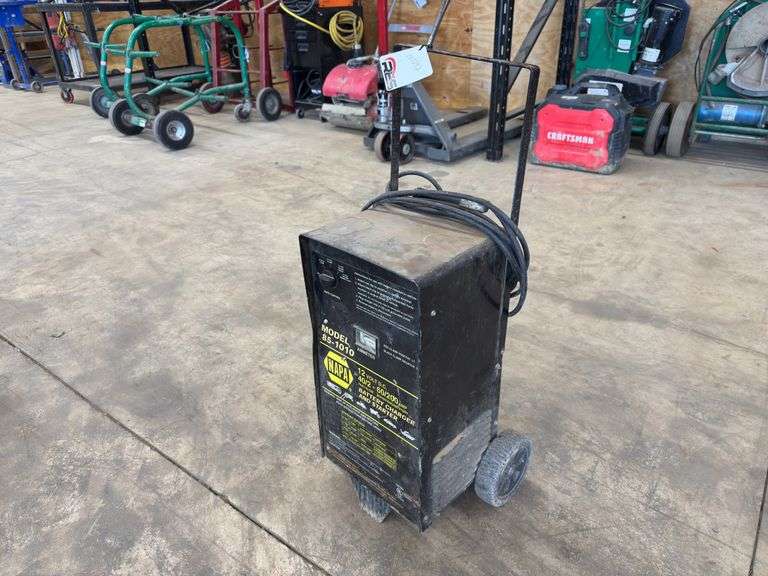 NAPA Model 85-1010 Battery Charger & Starter