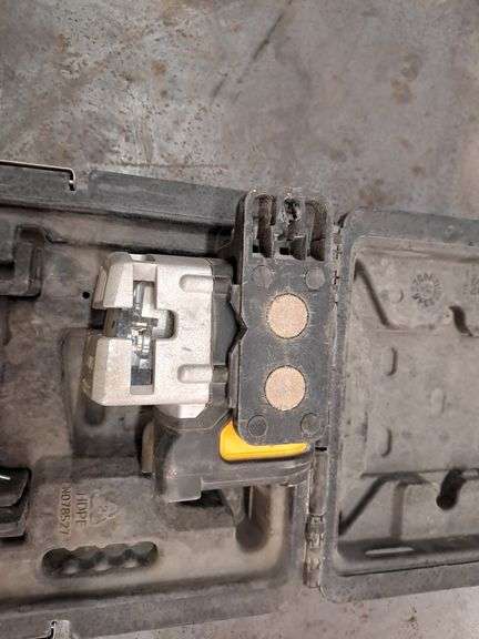 Dewalt 3-Beam Line Laser