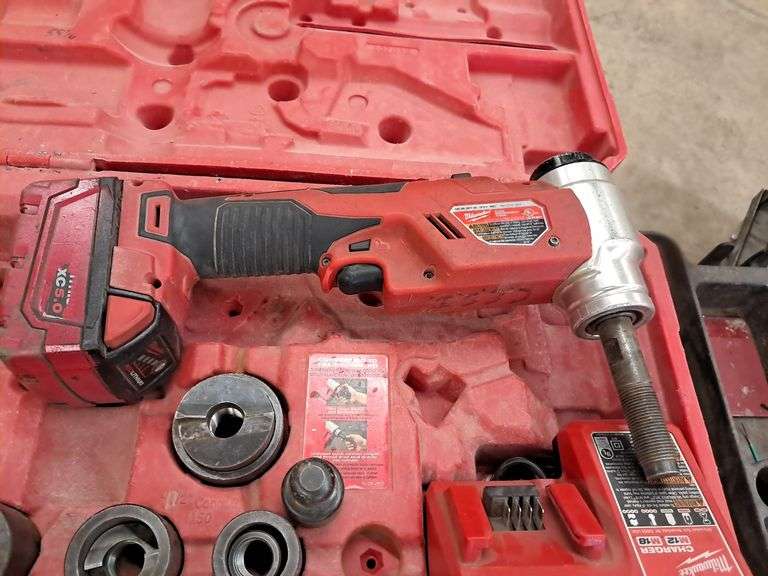 Milwaukee M18 Knockout Kit