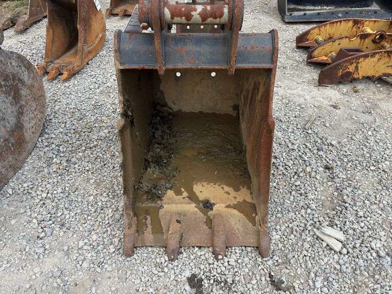24” Excavator Digging Bucket