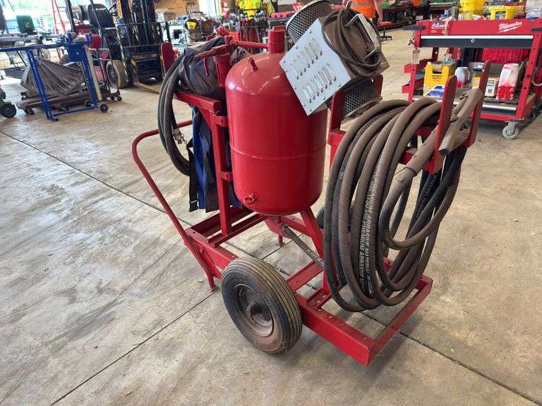 Mobile Sand Blasting Unit w/ Breath Cool Air Unit