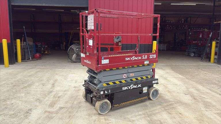 JLG  SJIII 3219  Scissor Lift