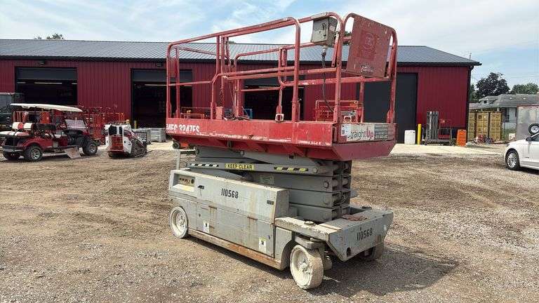 2001  MEC  3247ES  Scissor Lift