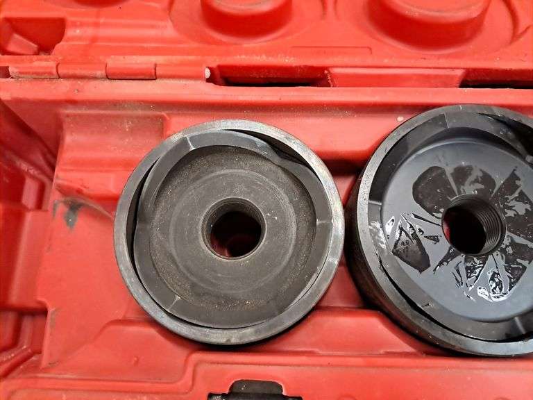 Milwaukee 3”- 4” Knockout Set