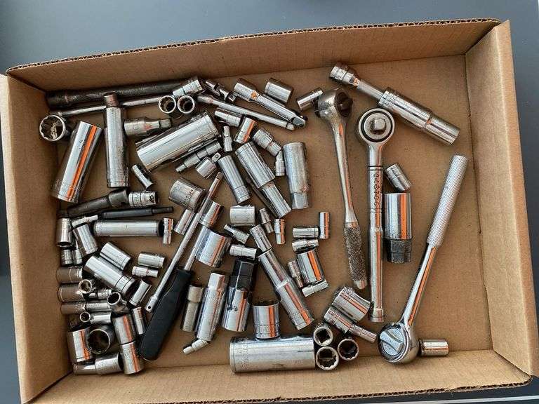 Assorted Ratchets, Sockets, & Extensions