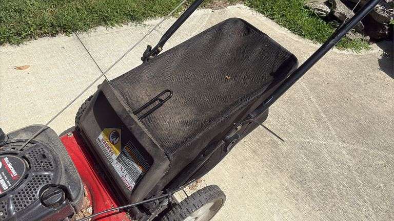 MTD 21" Push Mower w/ Bagger