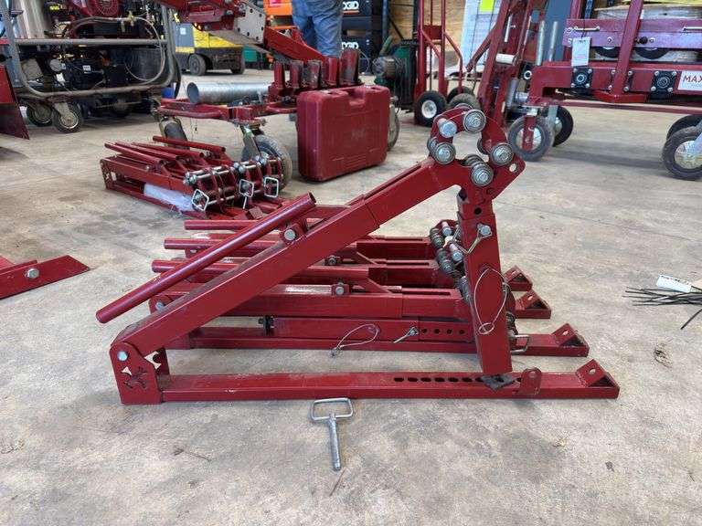 (2) Pairs of Maxisjax Reel Stands