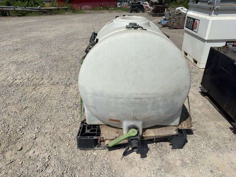 225 Gallon Transfer Tank