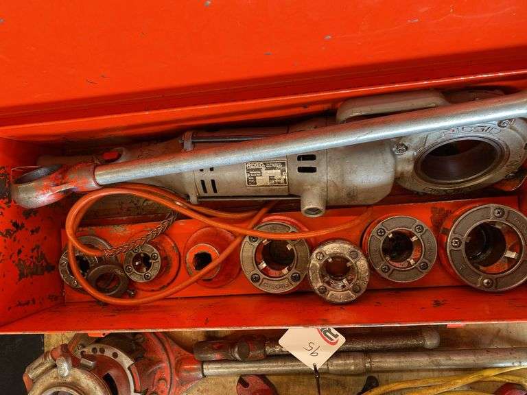 Rigid Power Drive Pipe Threader w/ Dyes