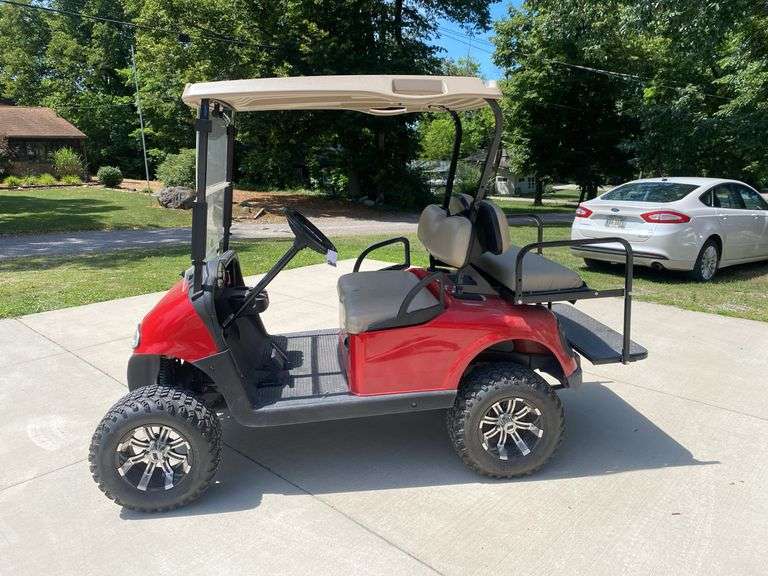 EZ-GO 4 Seater Electric Golf Cart