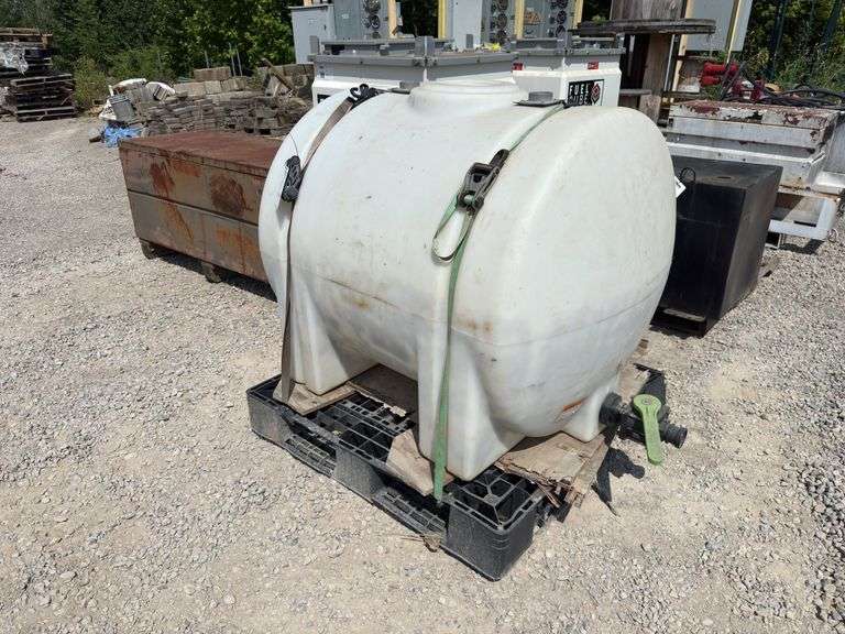 225 Gallon Transfer Tank