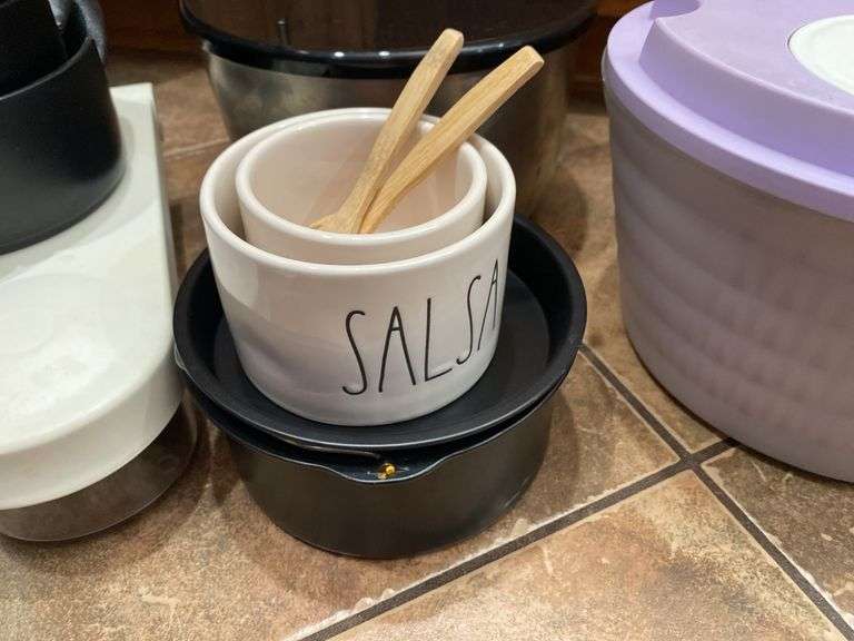 Mixer & Mixing Bowls