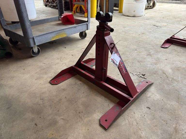 Pair of 2,500lbs Reel Jacks