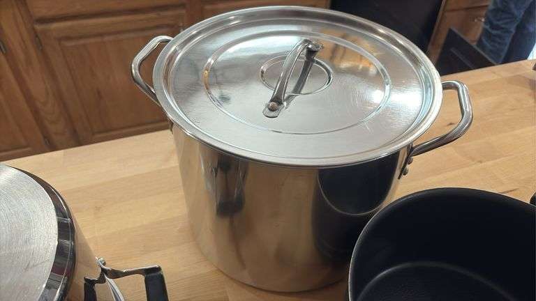 Stainless Steel Pots & Pans