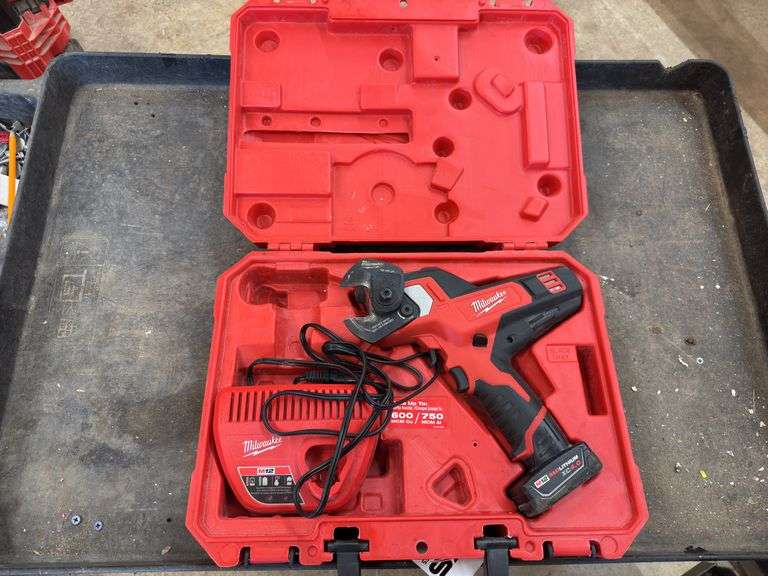 Milwaukee M12 Cable Cutter