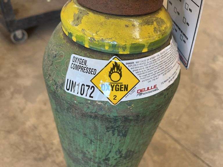 Compressed Oxygen Tank