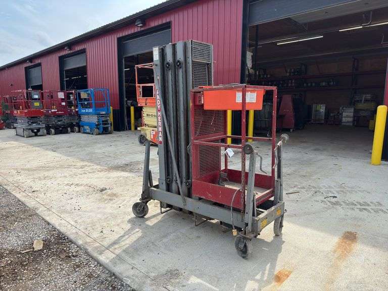 Handy Herman  24D  Man Lift