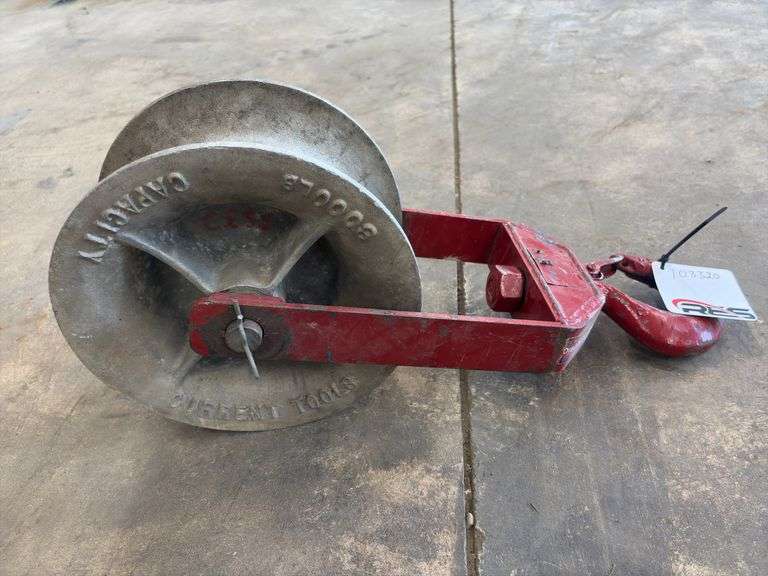 8000lbs Capacity Pulley w/ Swivel Hook