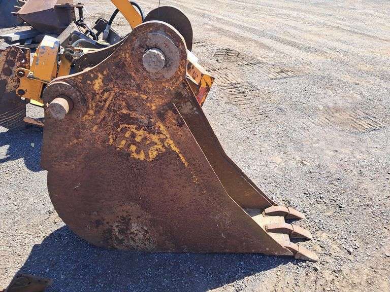 H.K.  12"  Trenching Bucket w/ Teeth