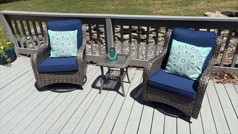4-Piece Outdoor Furniture Set w/ 1 Table