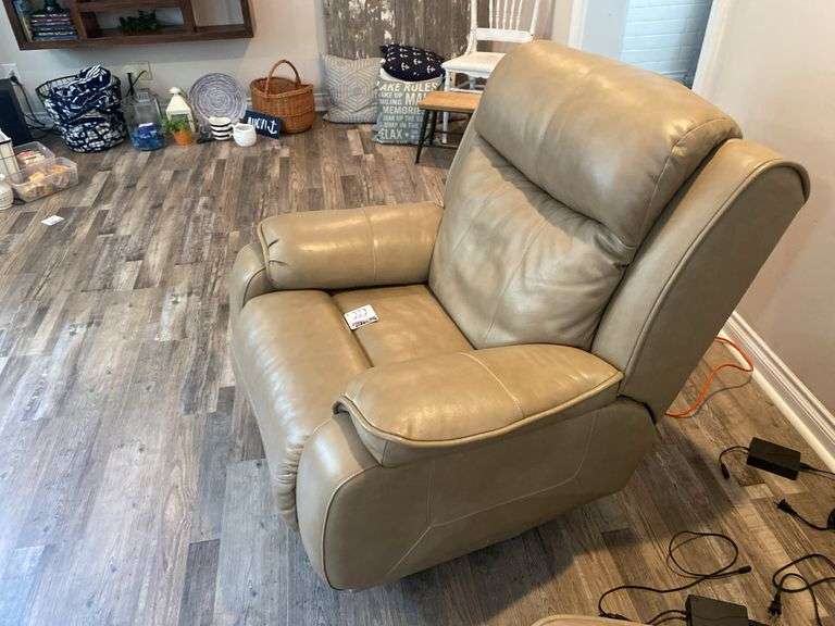 Leather Multimen Position Button Powered Recliner w/ USB Charging Port (UNSURE OF WORKING ABILITY)