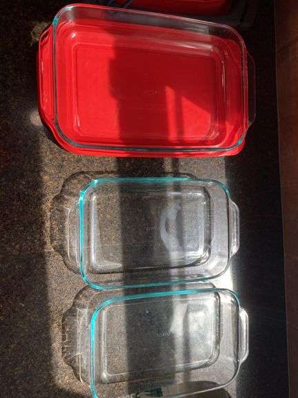 Pyrex Pans w/ Lids, Collapsible & regular strainers