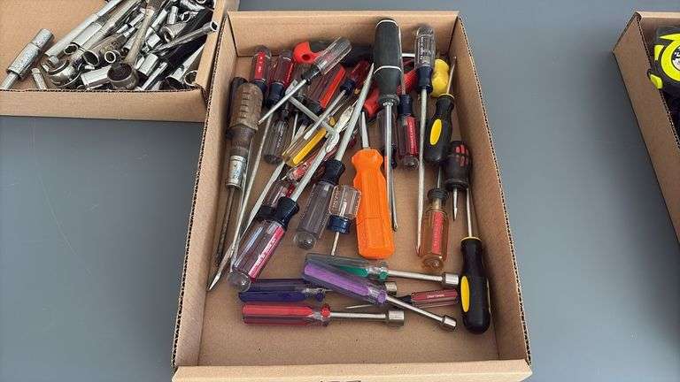 Assorted Screw Drivers