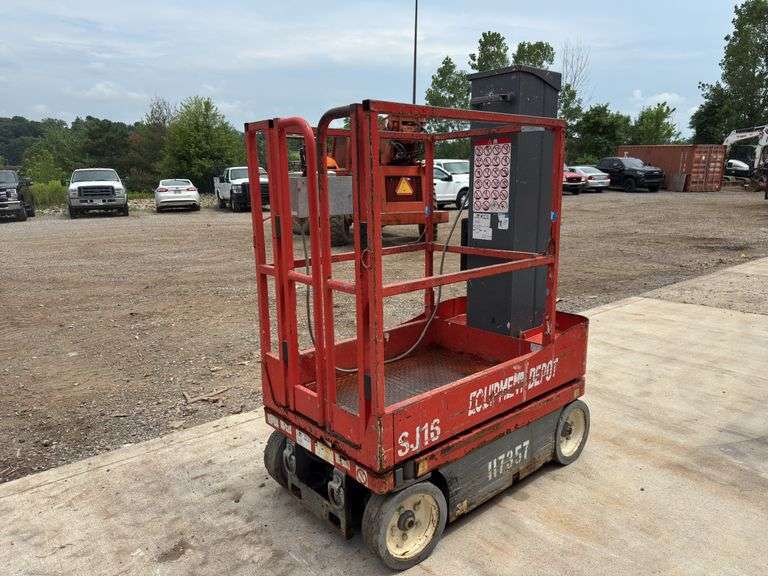 Skyjack  SJ16  Personnel Lift
