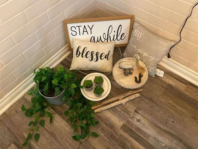 Assorted Lake Decor & Wall Decor