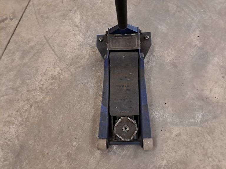 3-Ton Floor Jack