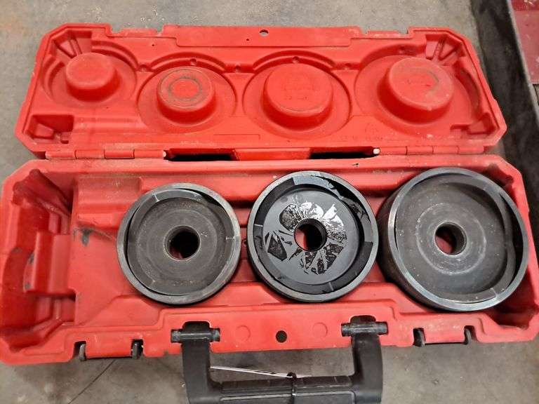 Milwaukee 3”- 4” Knockout Set