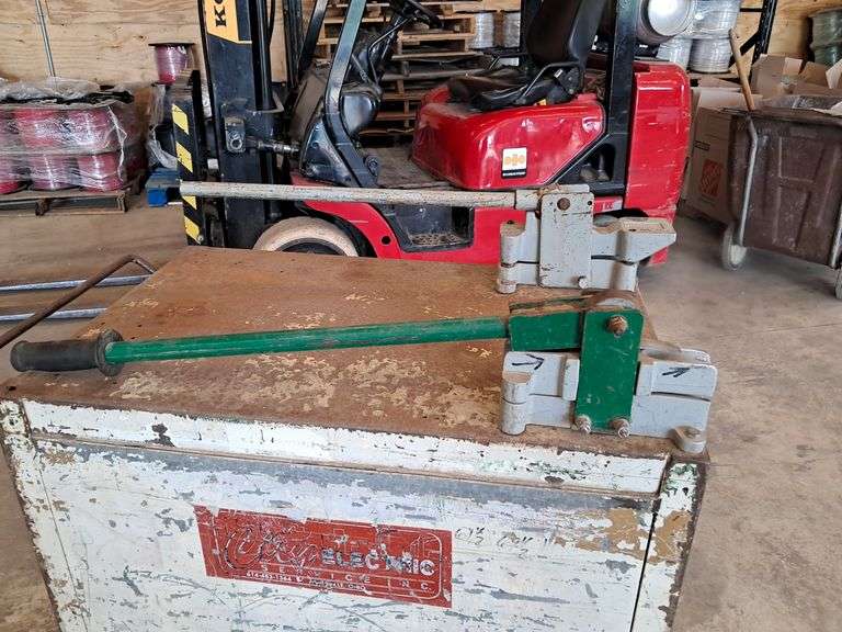 Rolling Workbench w/ 1/2" & 3/4" Offset Benders