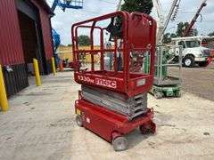 MEC  1330 SE  Scissor Lift