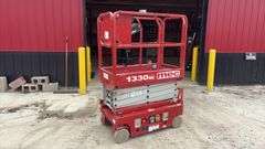 MEC  1330 SE  Scissor Lift