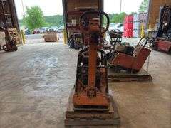 Mikasa Model MVH-402DS Reversible Plate Compactor