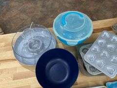 Mixing Bowls, Cookie Sheets, Wire Racks & Oven Pans